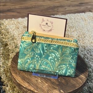 Handmade Avie's Place Green and Gold Zippered Small Essentials Pouch NWT